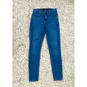 NWOT J Brand Alana High Rise Cropped Jeans